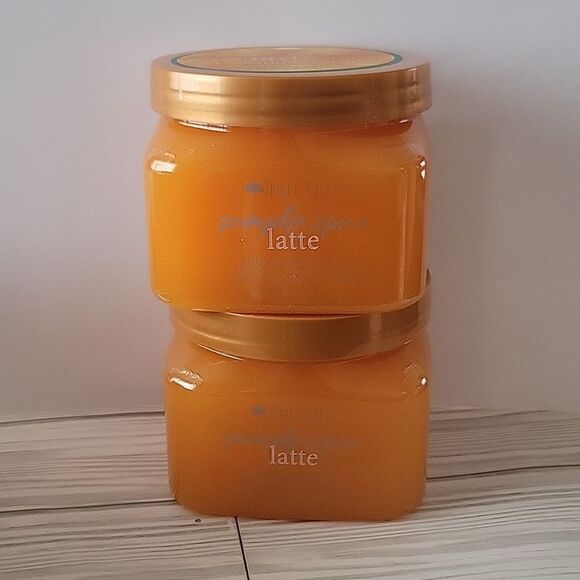 Tree Hut Pumpkin Spice Latte Shea Sugar Scrub - Picture 4 of 7
